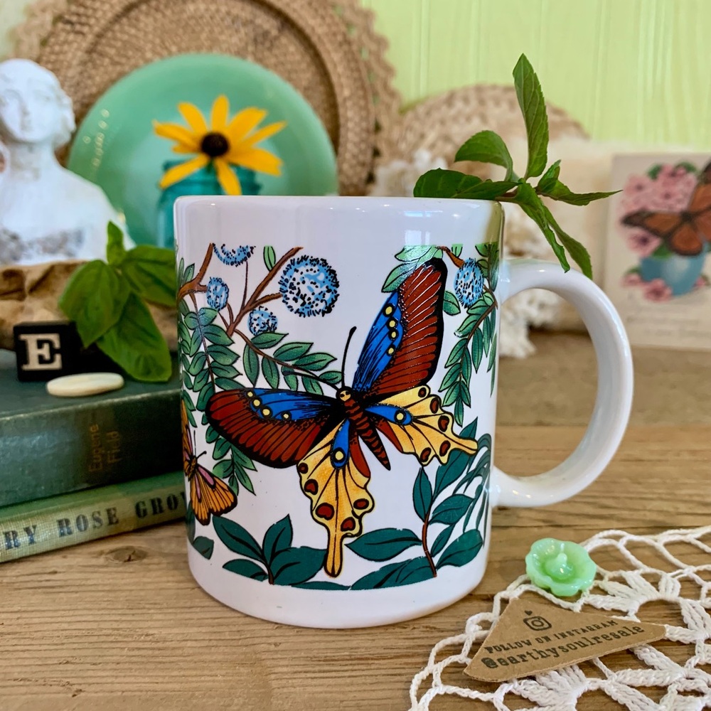 Vintage Ceramic Butterfly + Botanical Mug 🦋 Kitchen / Nature / Coffee / Tea
